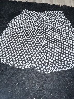 Nine West Black & White Geometric A-Line Mini Ruffle Skirt